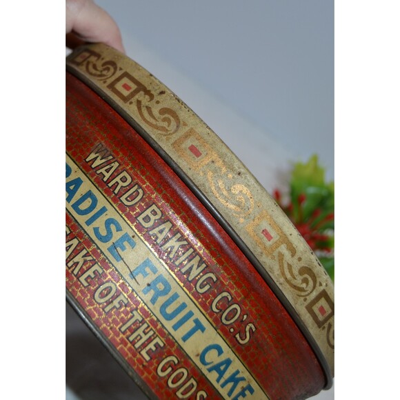 Vintage Kitschy Primitive Americana 1920s Fruit Cake Ward Baking Company Tin - Picture 2 of 6